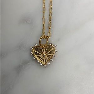 Pretty Dainty Gold Plated Necklace w “Diamonds”